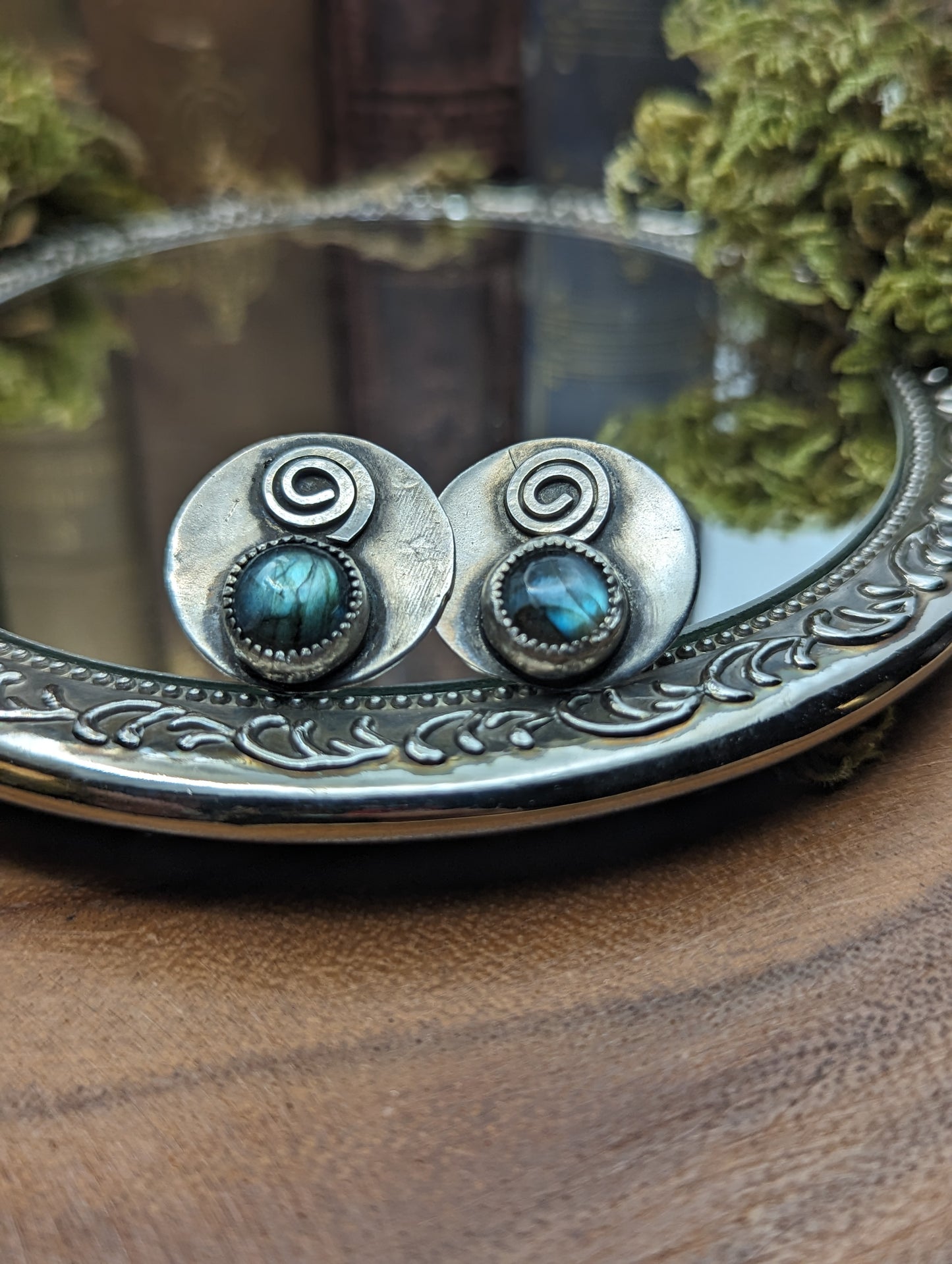 Labradorite | Stud Earrings